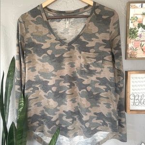 Tresics, size Medium, soft tones, camouflage ,size medium